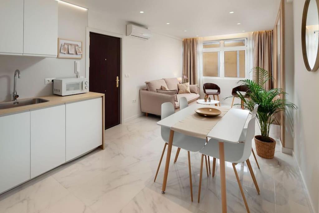 Apartamento Moderno Y Bien Ubicado Málaga Eksteriør billede